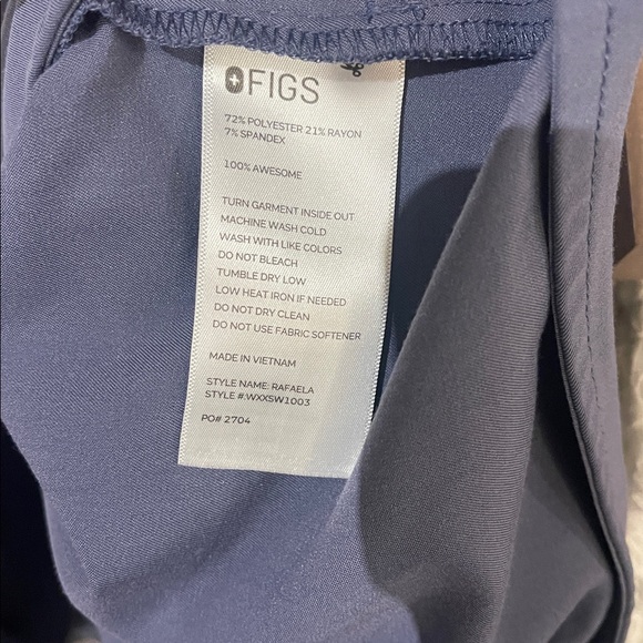 Figs Space Navy Rafaela Scrub Top - Size XXL - Picture 8 of 8